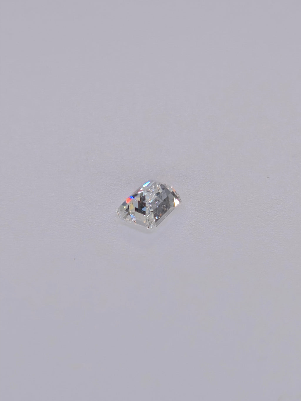 Diamant naturel GIA – 0,44 ct – F / IF