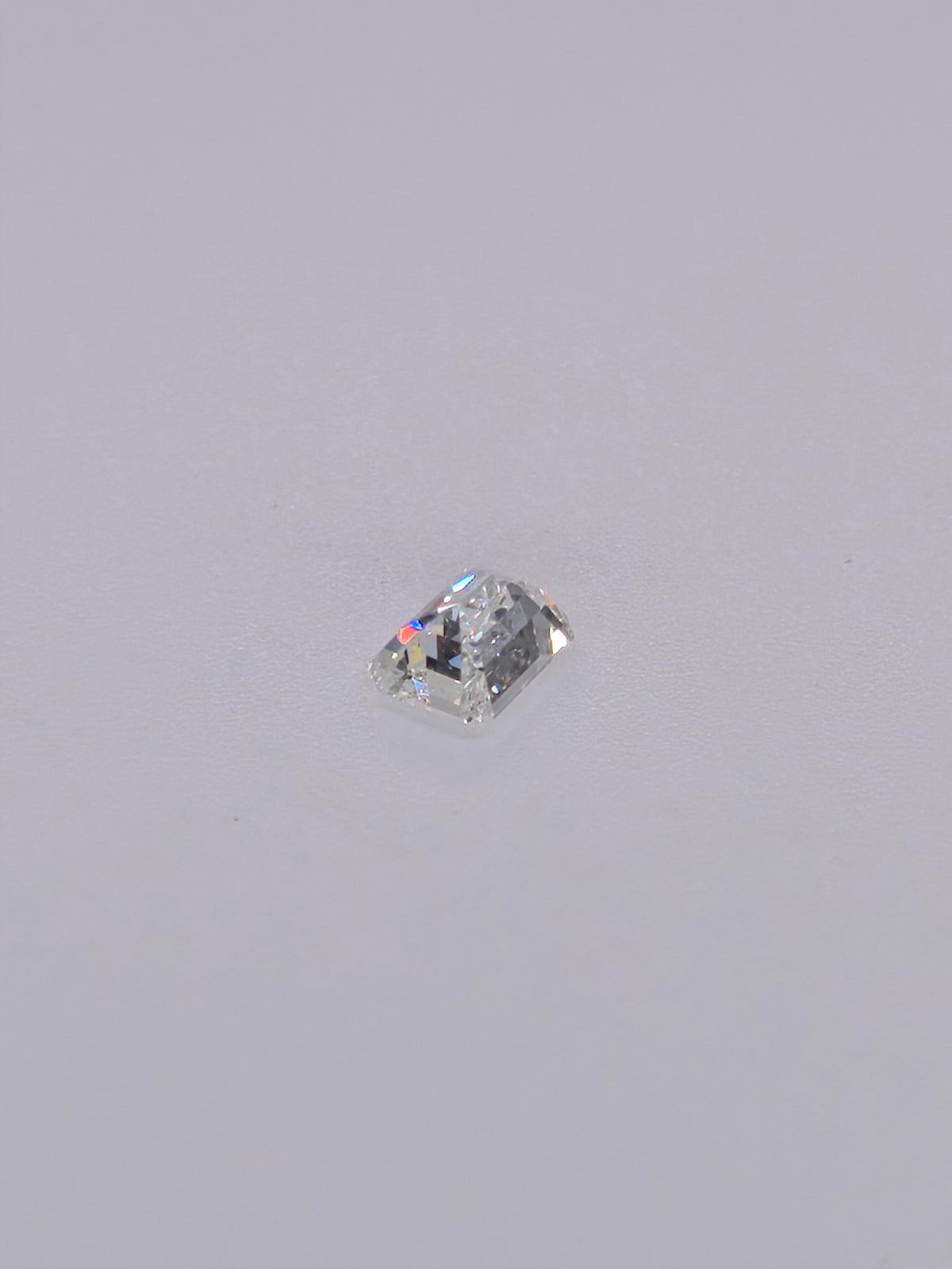 Diamant naturel GIA – 0,44 ct – F / IF