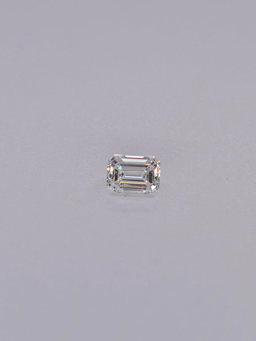 Diamant naturel GIA – 0,44 ct – F / IF