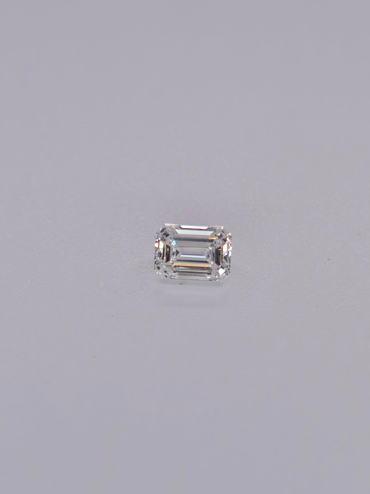 Diamant naturel GIA – 0,44 ct – F / IF