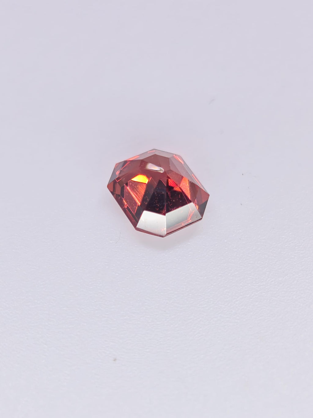 Grenat Malaya naturel – 1,54 ct – Taille octogonale