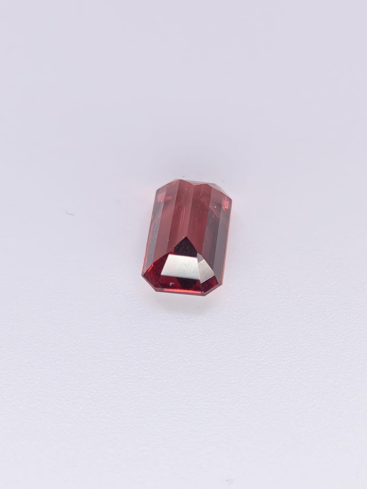Grenat Malaya naturel – 1,68 ct – Taille octogonale