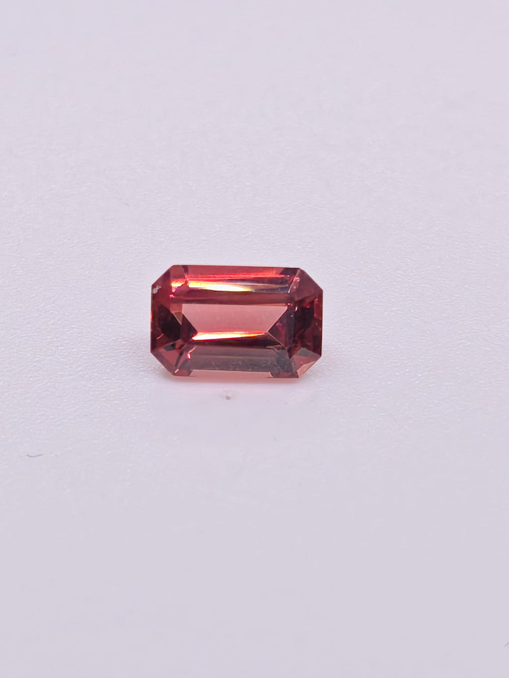 Grenat Malaya naturel – 0,94 ct – Taille octogonale