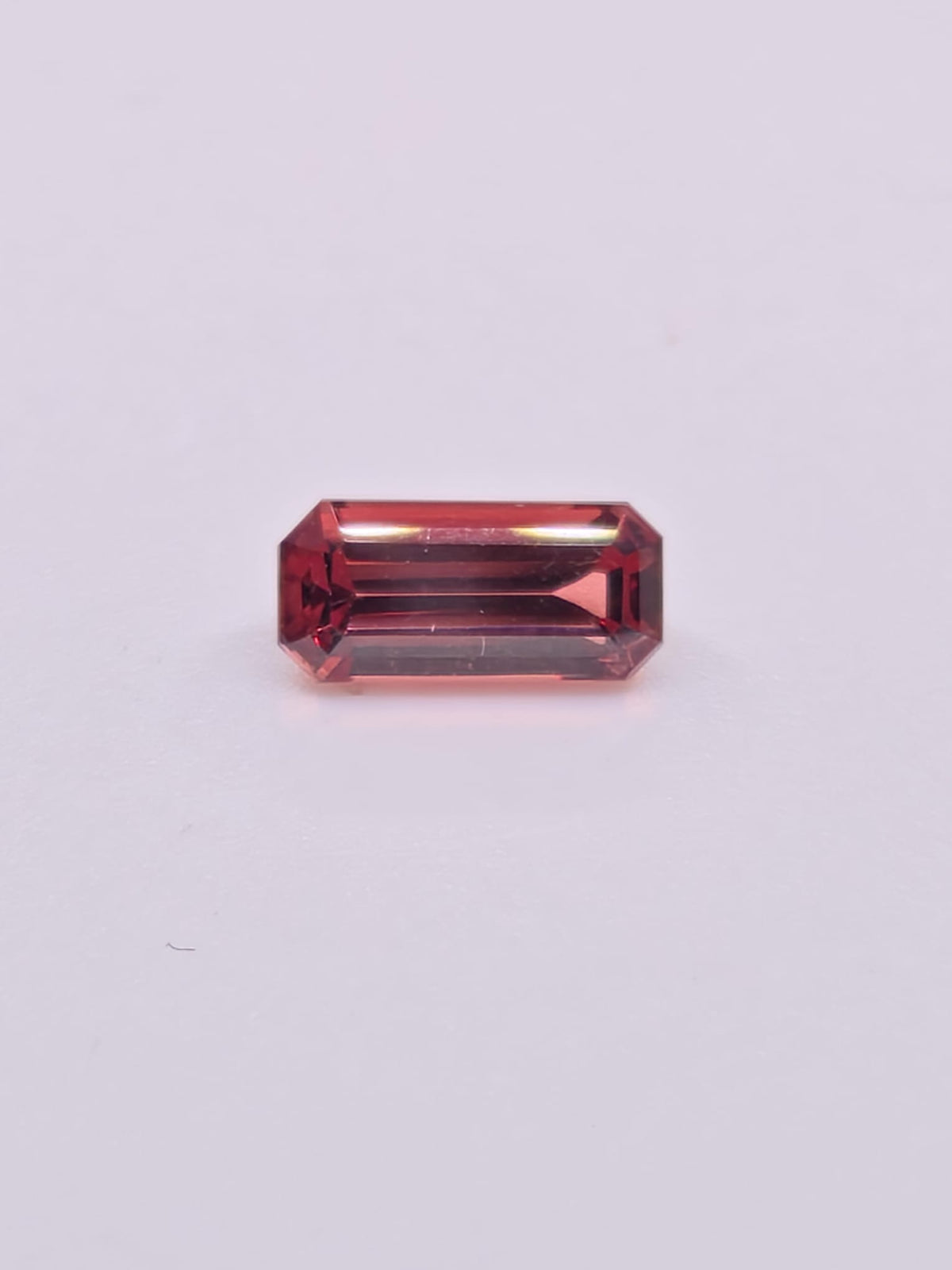 Grenat Malaya naturel – 1,18 ct – Taille octogonale allongée