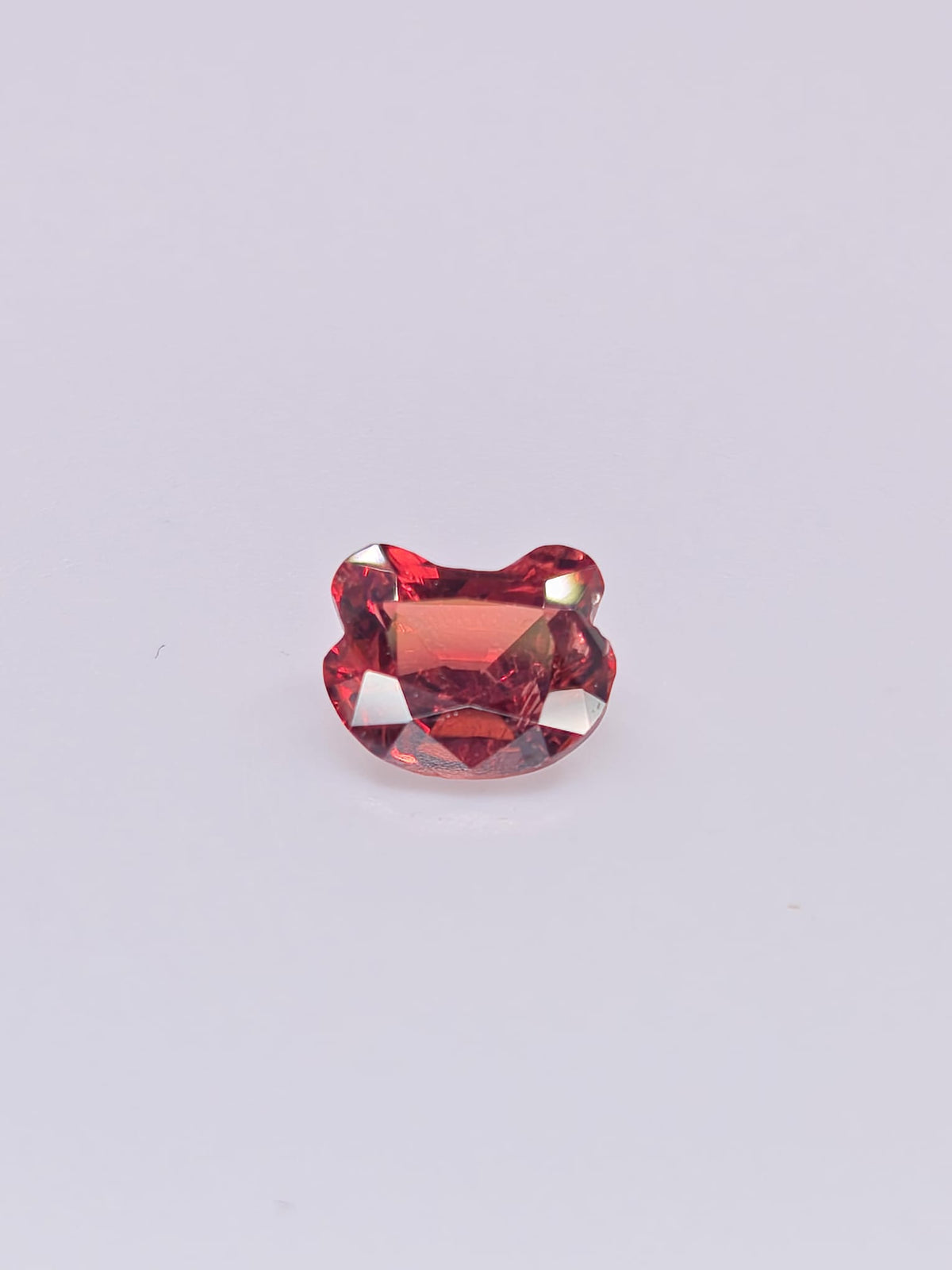 Grenat Malaya naturel – Tête d’ourson – 1,93 ct
