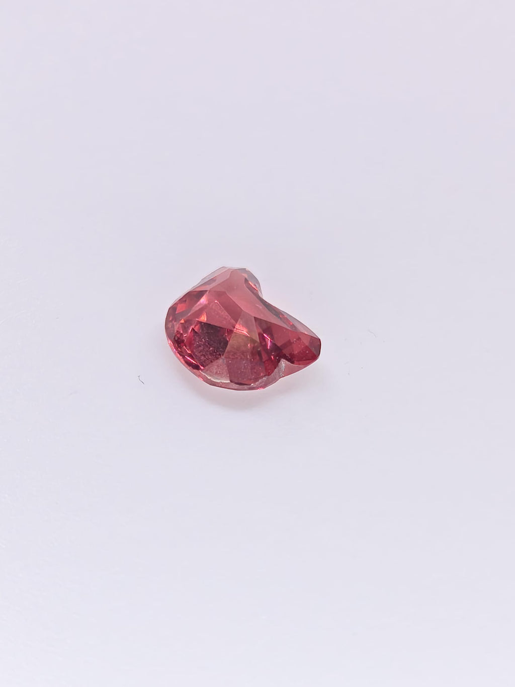 Grenat Malaya naturel – Tête d’ourson – 1,34 ct