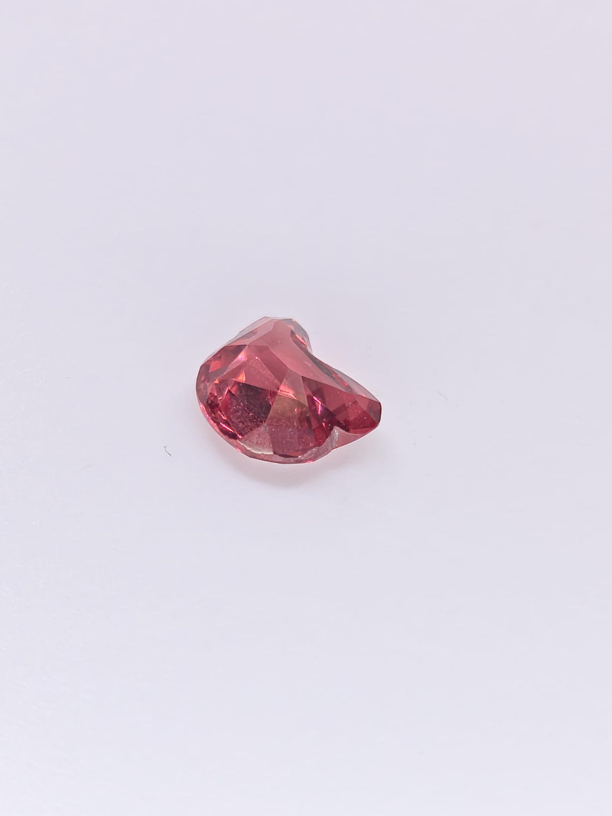 Grenat Malaya naturel – Tête d’ourson – 1,34 ct