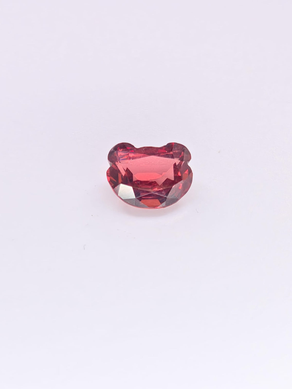 Grenat Malaya naturel – Tête d’ourson – 1,96 ct