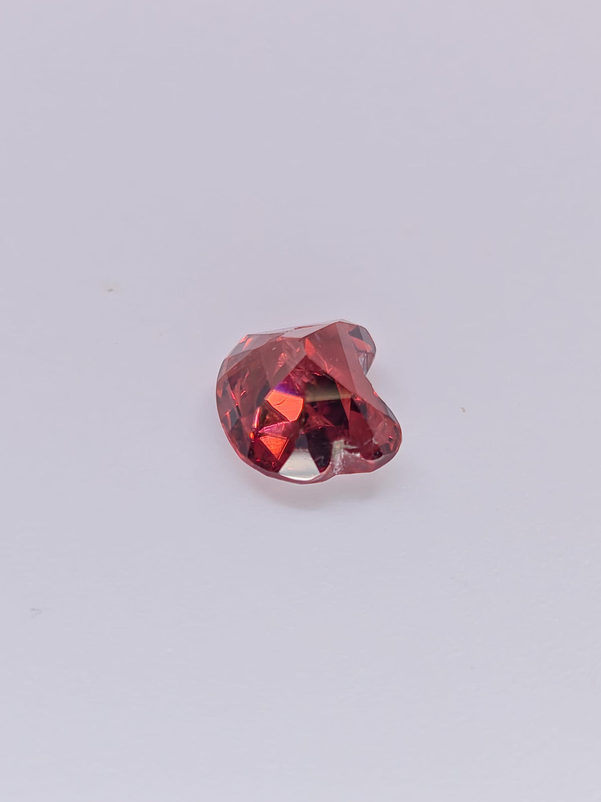 Grenat Malaya naturel – Tête d’ourson – 1,93 ct